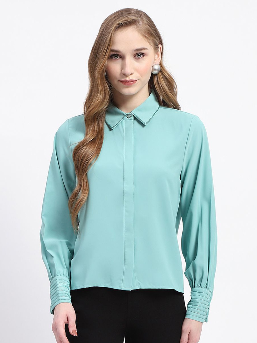 

Madame Women Spread Collar Solid Relaxed Fit Casual Shirt, Blue