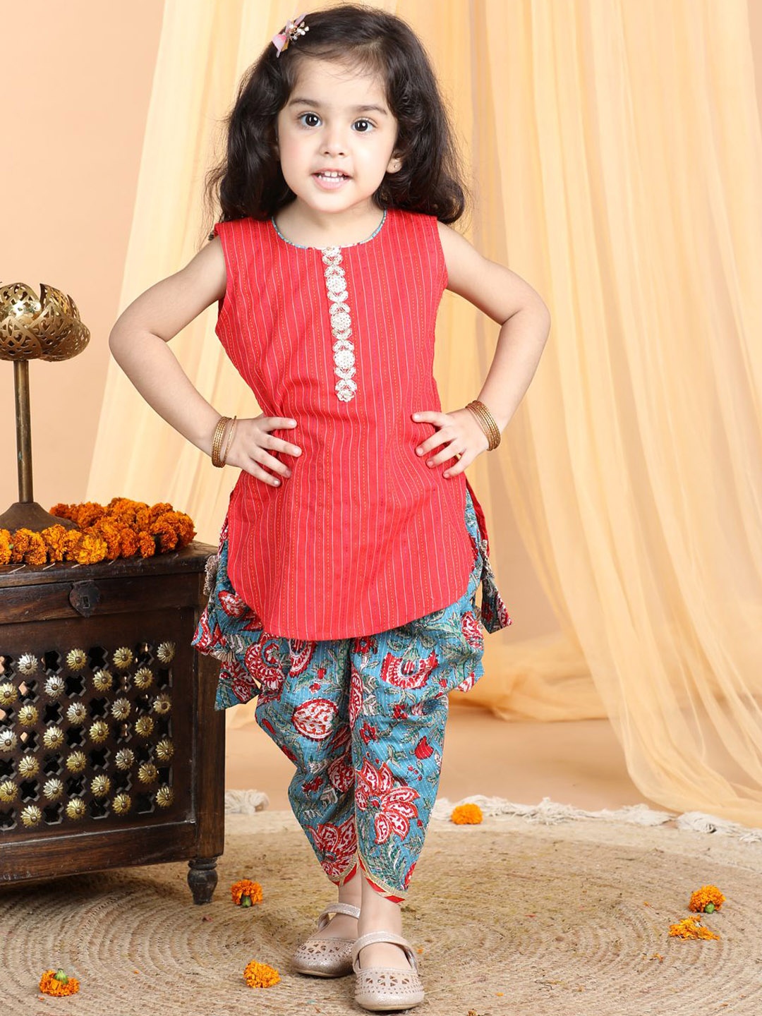 

Here&Now X Kinder Kids Girls Floral Striped Thread Work Pure Cotton Kurta & Dhoti Pants, Red