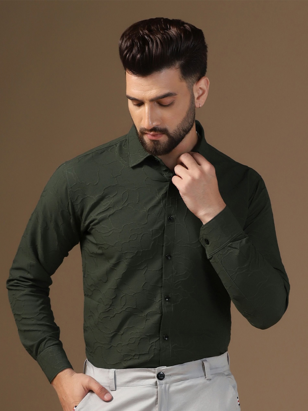 

TAGDO Men Standard Spread Collar Solid Casual Shirt, Olive