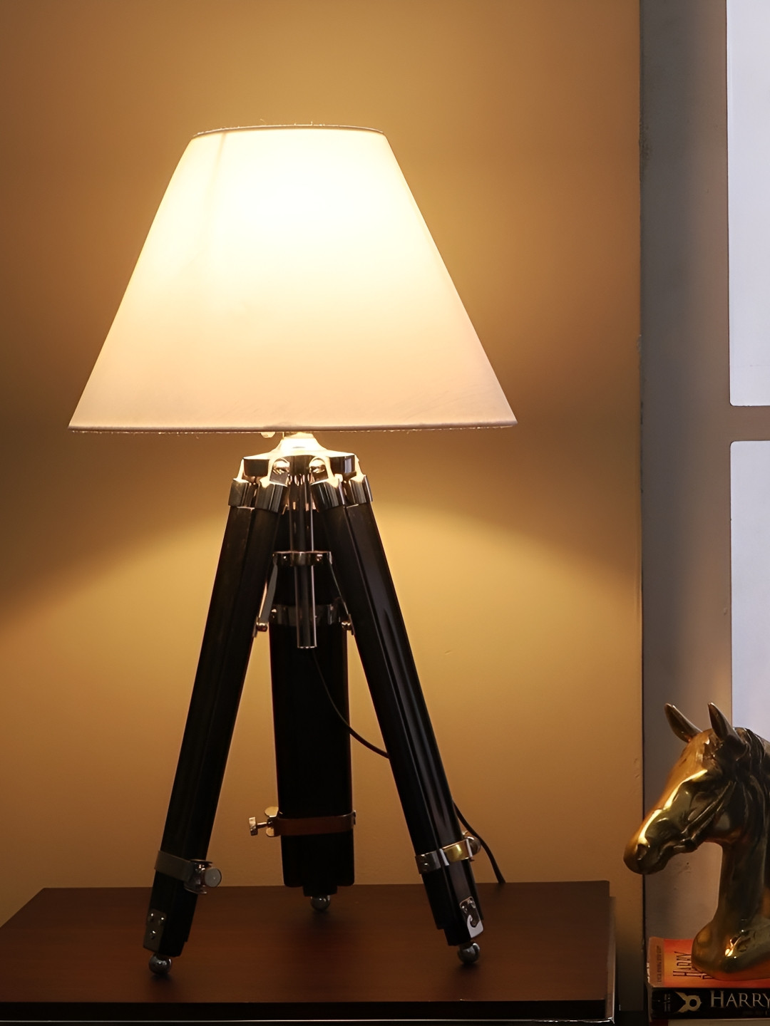 

pristine interiors White Metal Contemporary Cylindrical Shaped Table Lamp