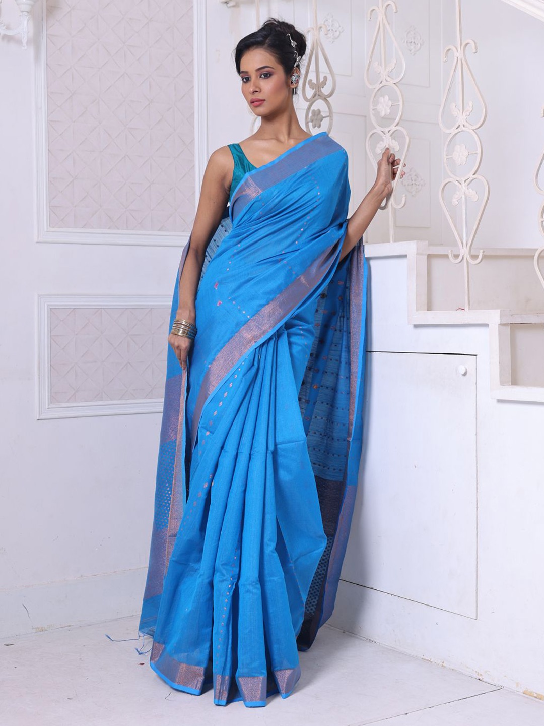 

Charukriti Ethnic Motifs Zari Saree, Blue