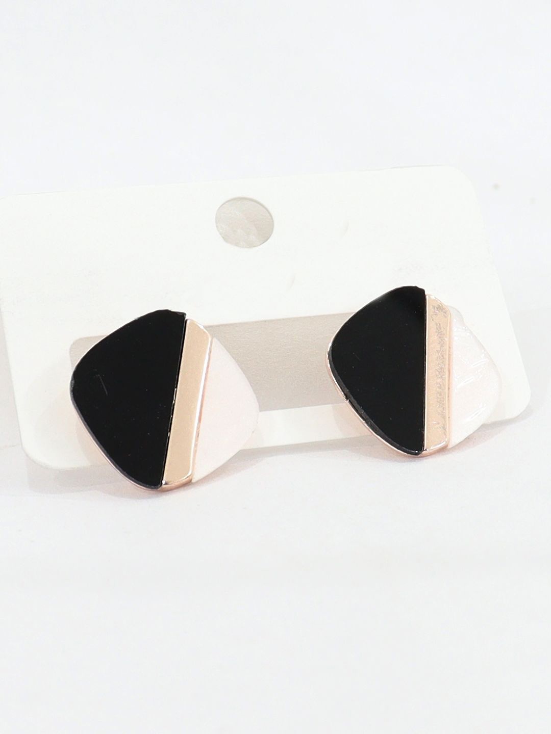 

VAGHBHATT Stainless Steel Classic Studs Earrings, Black