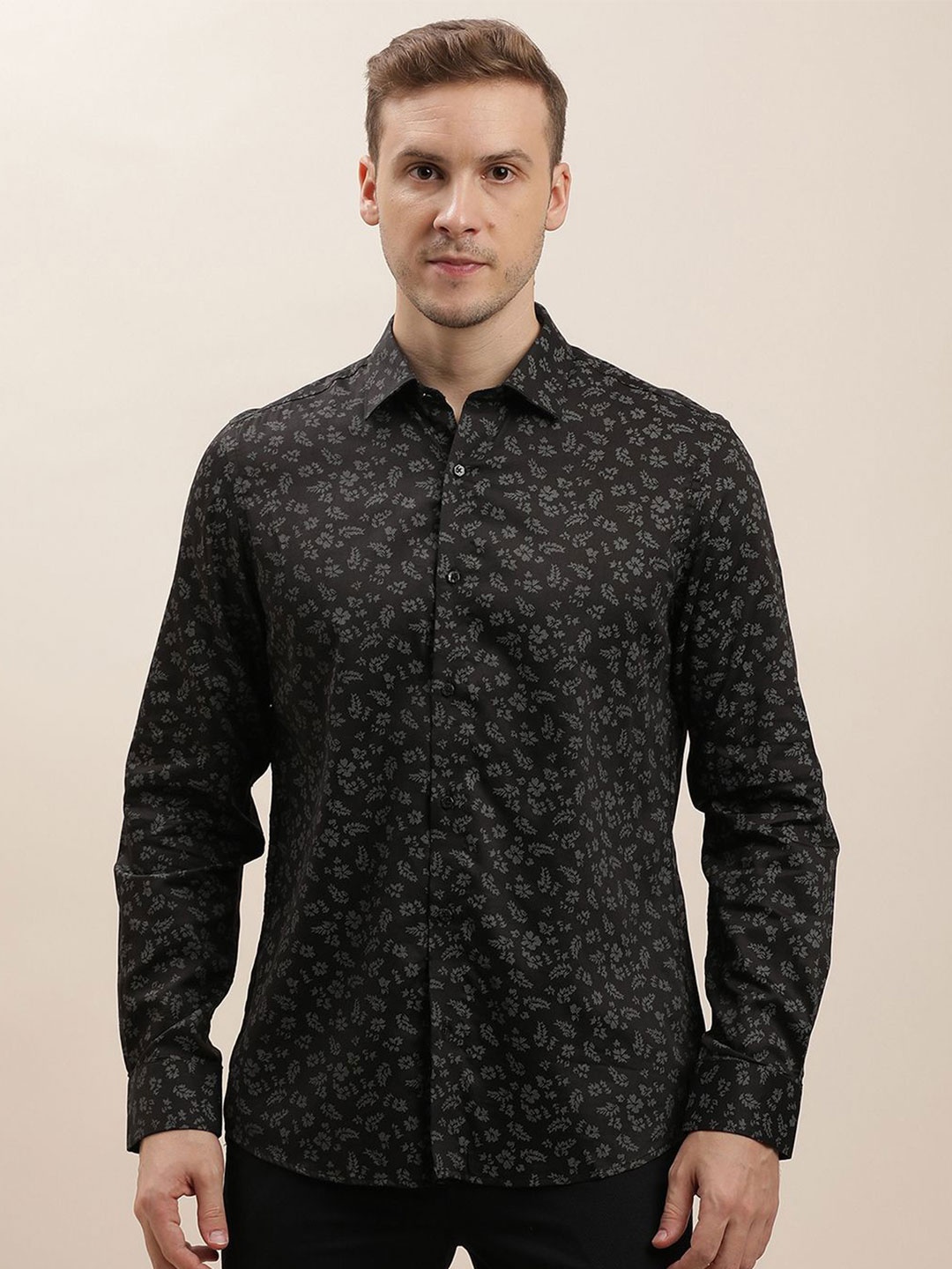 

Turtle Men Classic Spread Collar Floral Printed Lyocell Slim Fit Party Shirt, Black