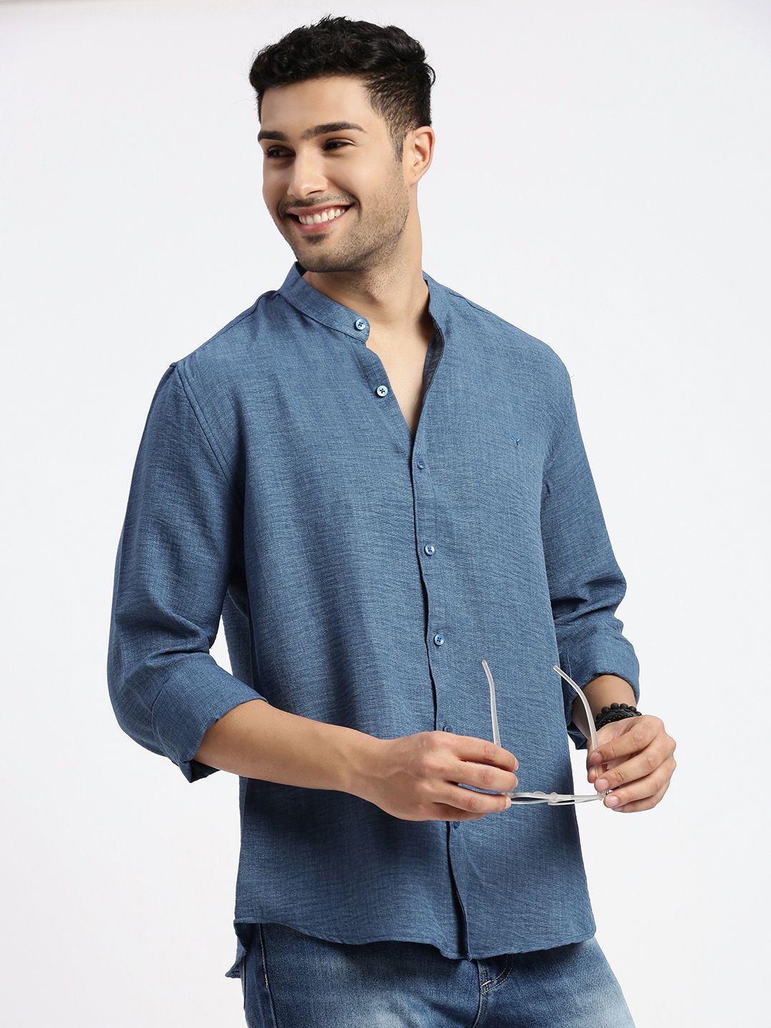 

SHOWOFF Men Standard Mandarin Collar Solid Cotton Slim Fit Casual Shirt, Blue