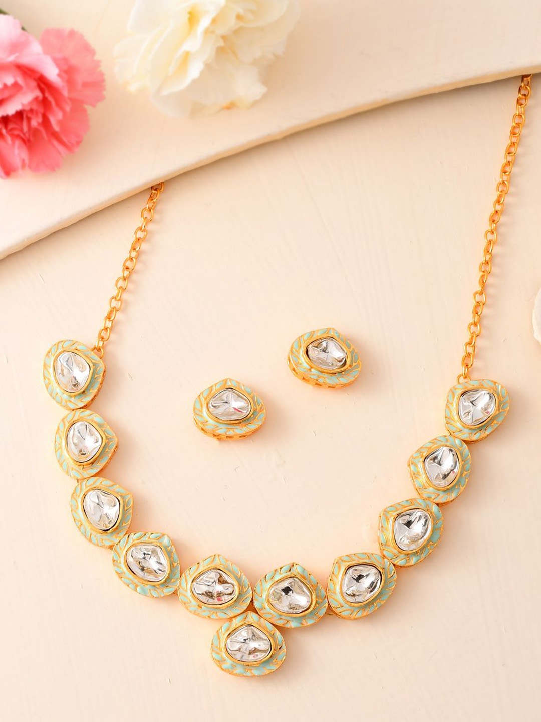 

DASTOOR Gold Plated Stone Studded Jewellery Set
