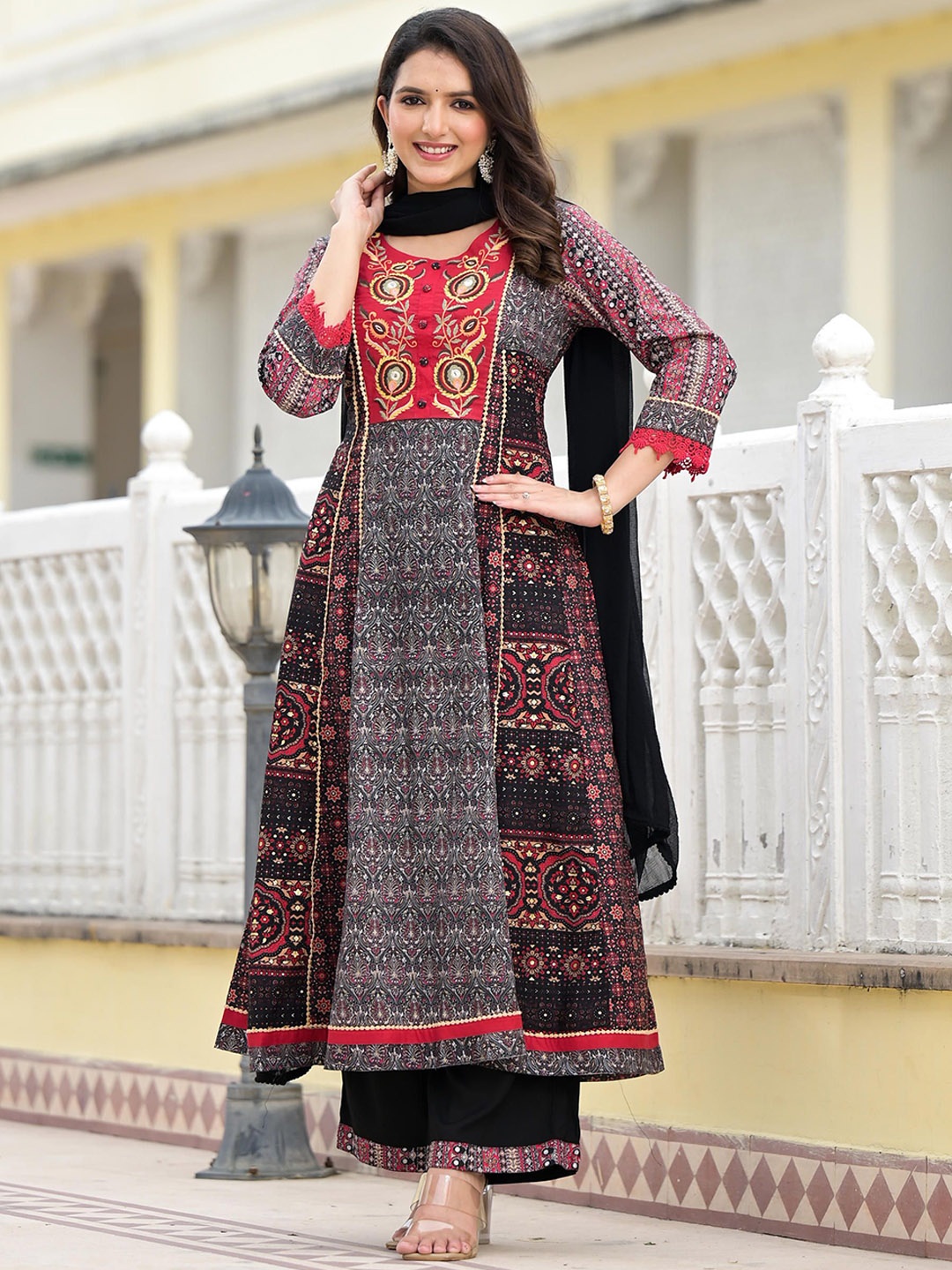 

Juniper Floral Printed Panelled Thread Work Kurta with Trousers & Dupatta, Black