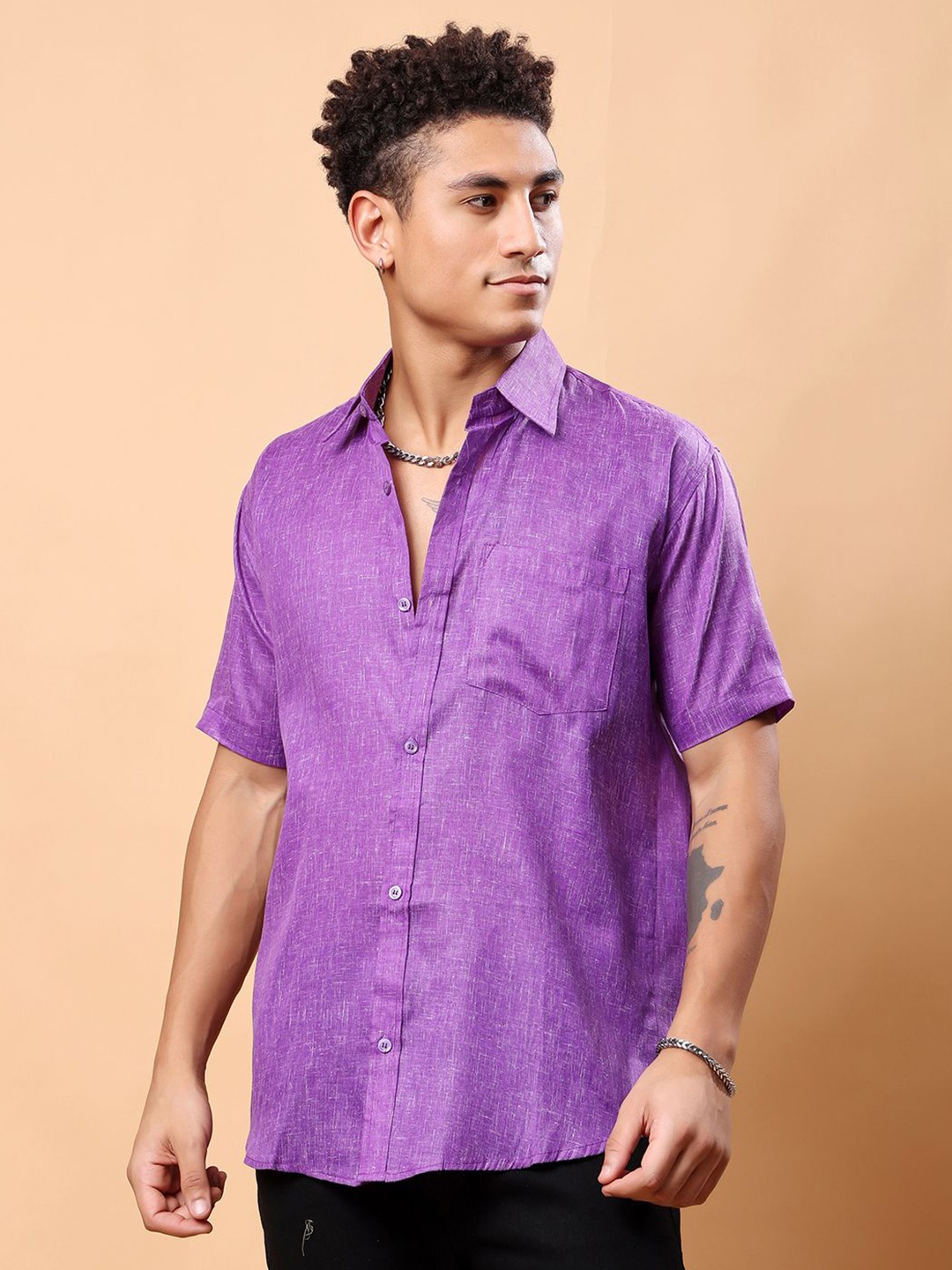 

KLOSET BY RIAG Men Classic Spread Collar Solid Cotton Casual Shirt, Purple