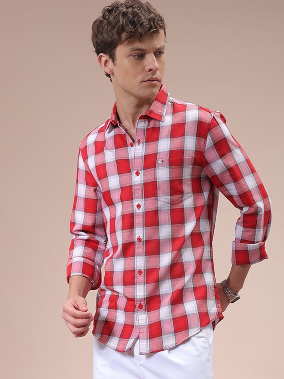 

The Indian Garage Co Men Cutaway Collar Checked Cotton Slim Fit Casual Shirt, Red