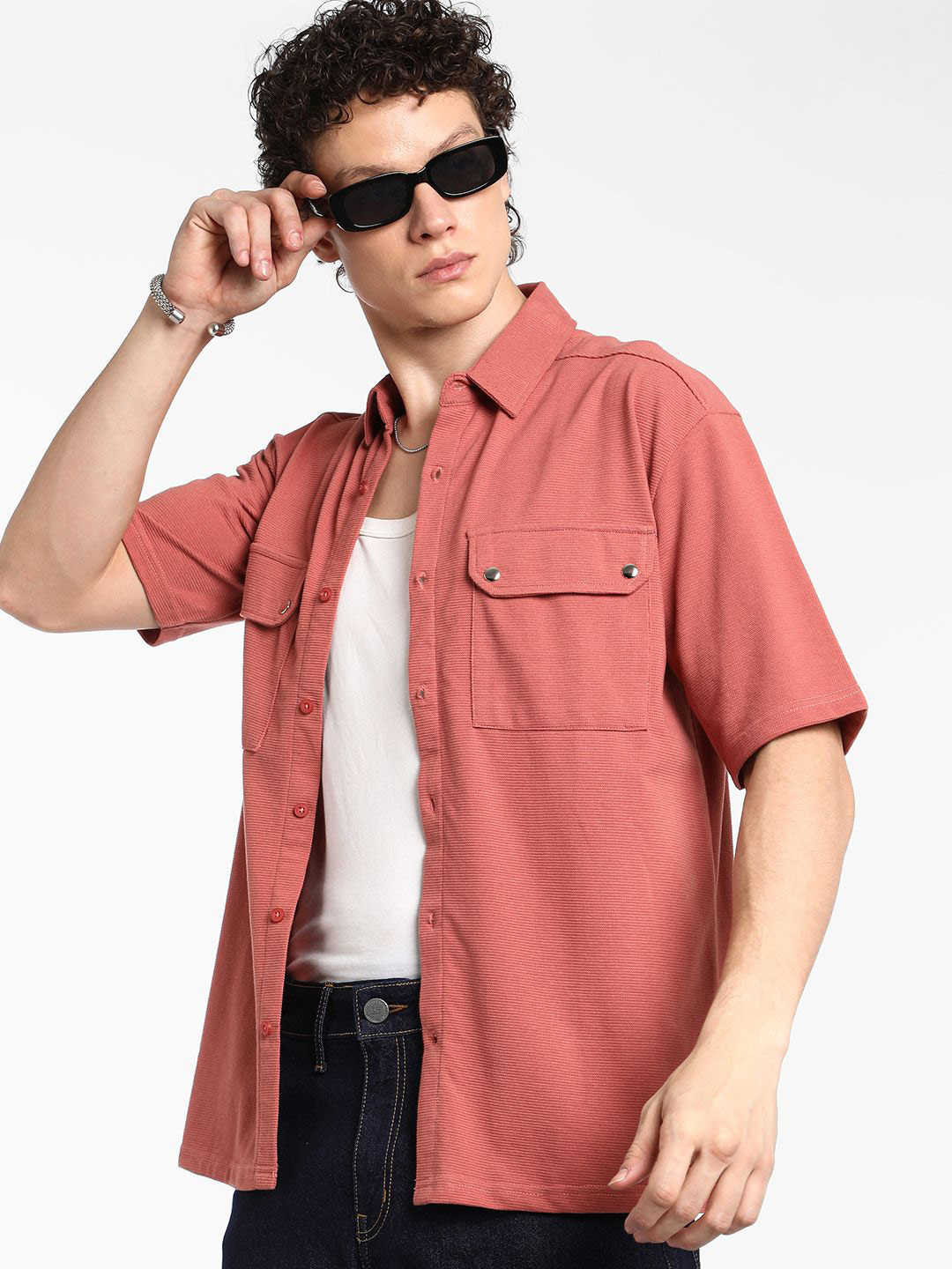 

Campus Sutra Men Comfort Spread Collar Solid Cotton Casual Shirt, Pink