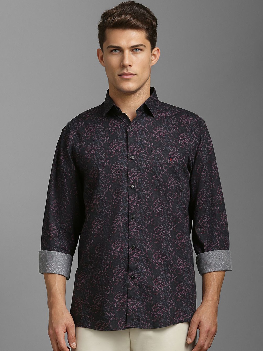 

Louis Philippe Sport Men Spread Collar Floral Printed Cotton Slim Fit Casual Shirt, Black