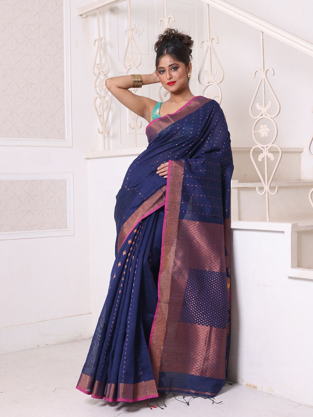 

Charukriti Ethnic Motifs Zari Saree, Navy blue