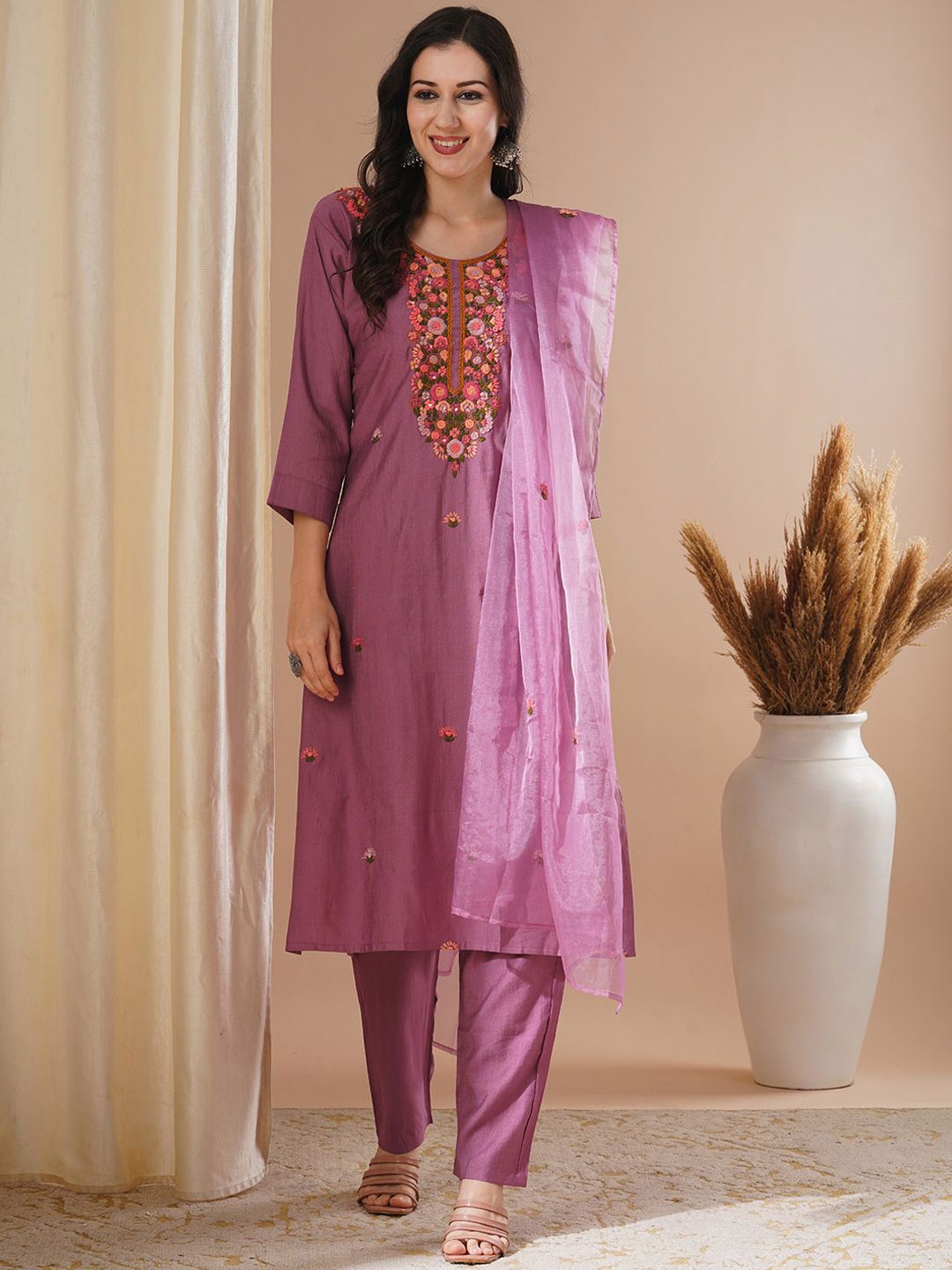 

FASHOR Floral Embroidered Sequinned Straight Kurta With Trouser & Dupatta, Mauve