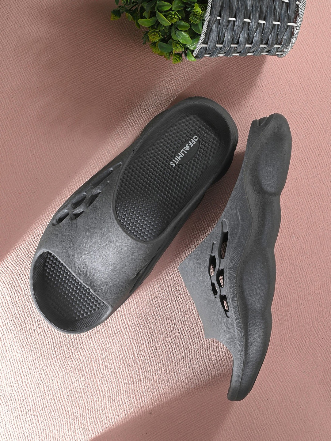 

OFF LIMITS Men Rubber Sliders, Black