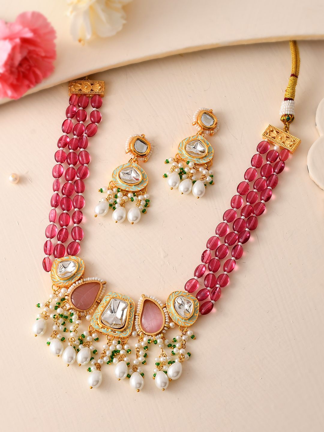 

DASTOOR Gold-Plated Stones Studded & Beaded Jewellery Set