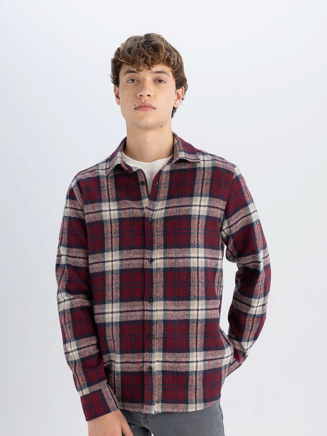 

DeFacto Men Spread Collar Tartan Checked Casual Shirt, Maroon