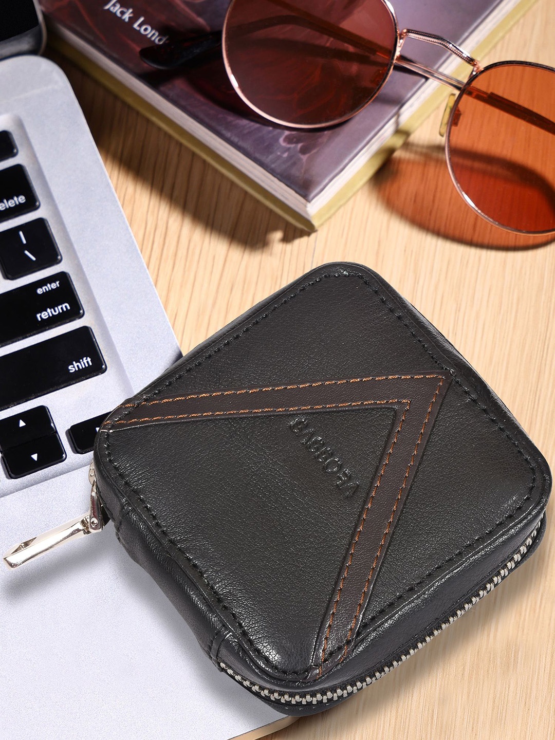 

Sassora Textured Eco Friendly Pouch Travel Accessory, Black