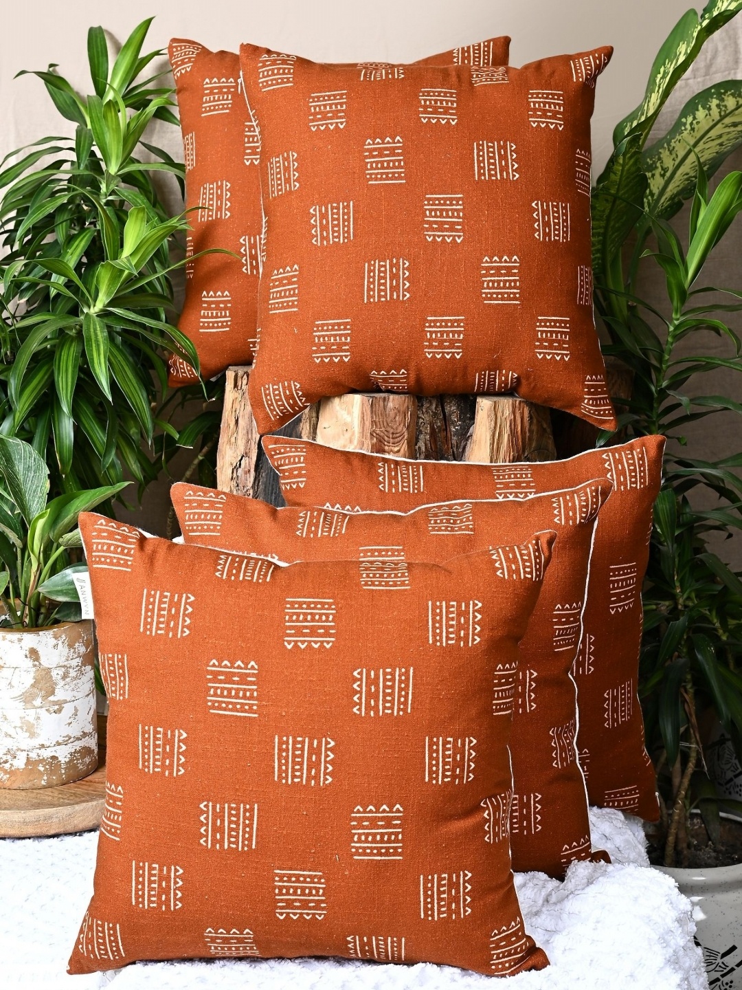 

ANWYN Rust & White 5 Pieces Geometric Cotton Square Cushion Covers