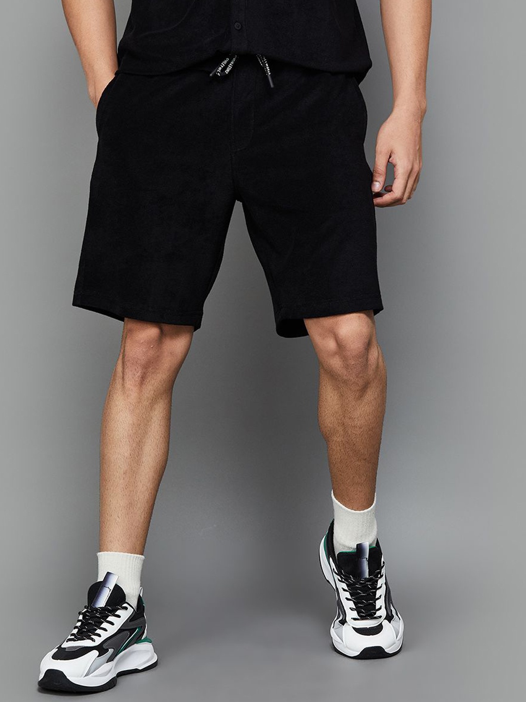 

SmileyWorld Men Solid Sports Shorts, Black