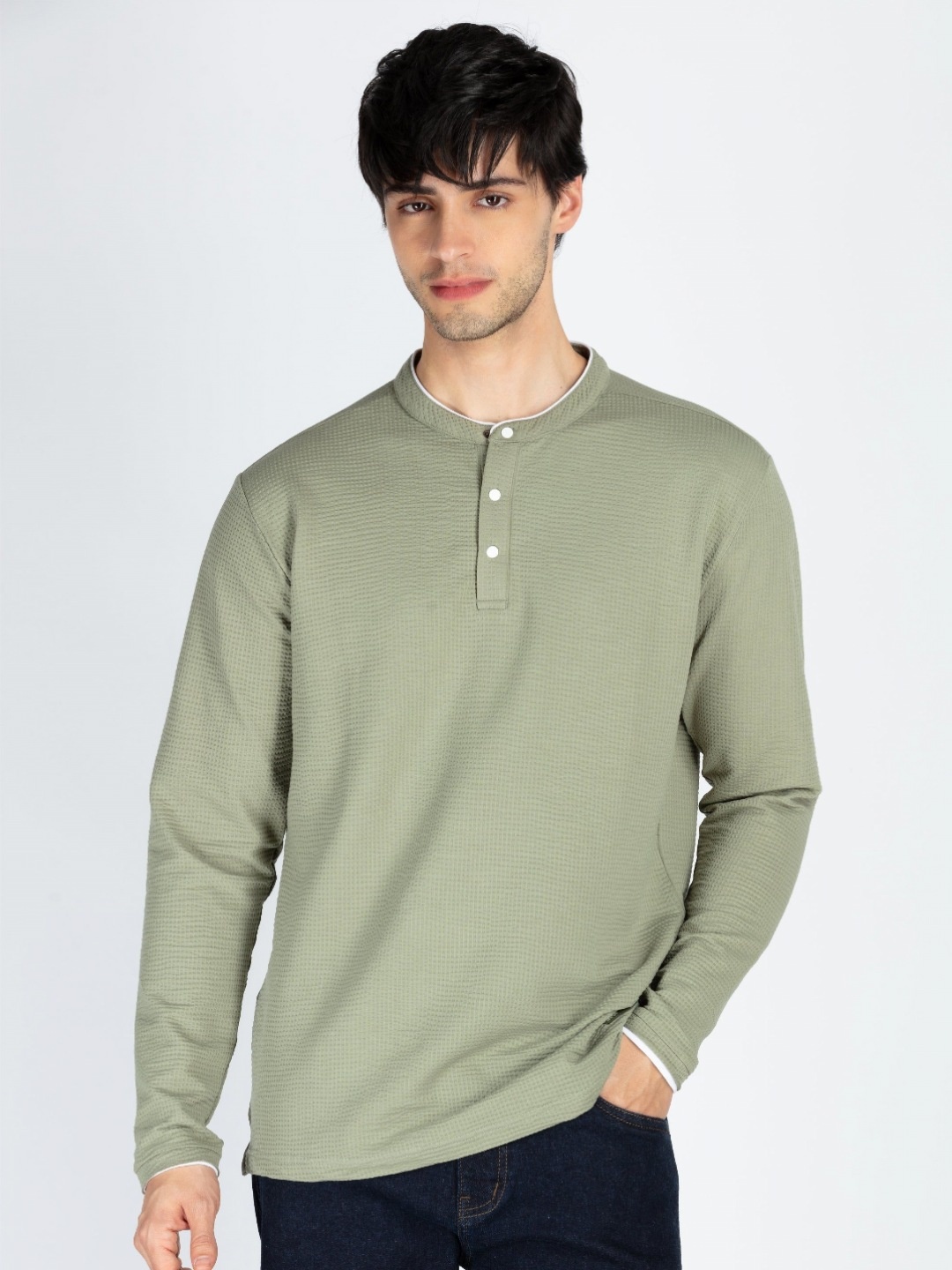 

Status Quo Men Solid Henley Neck Cotton T-shirt, Green