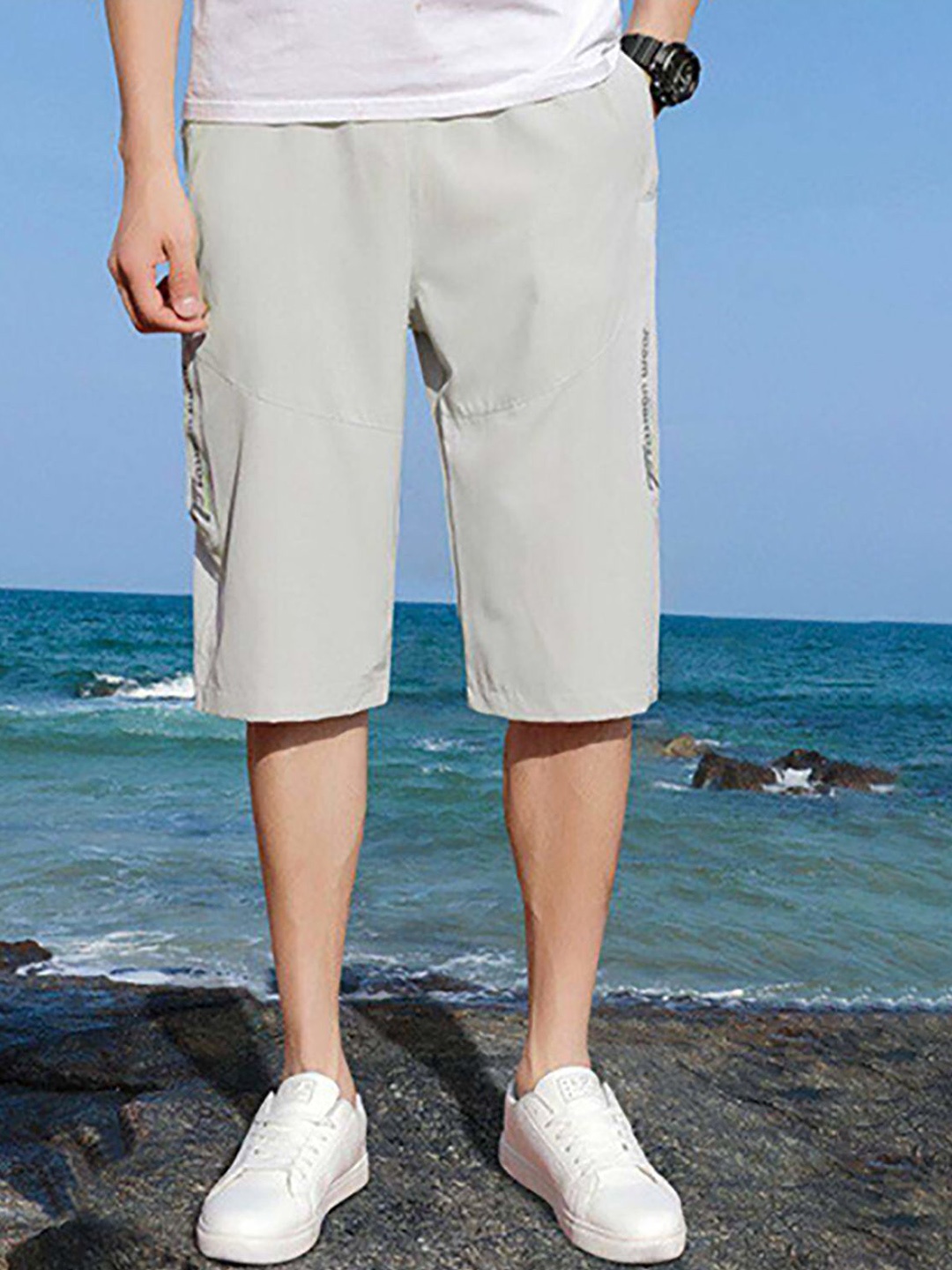

StyleCast x Revolte Men Mid-Rise Shorts, Grey