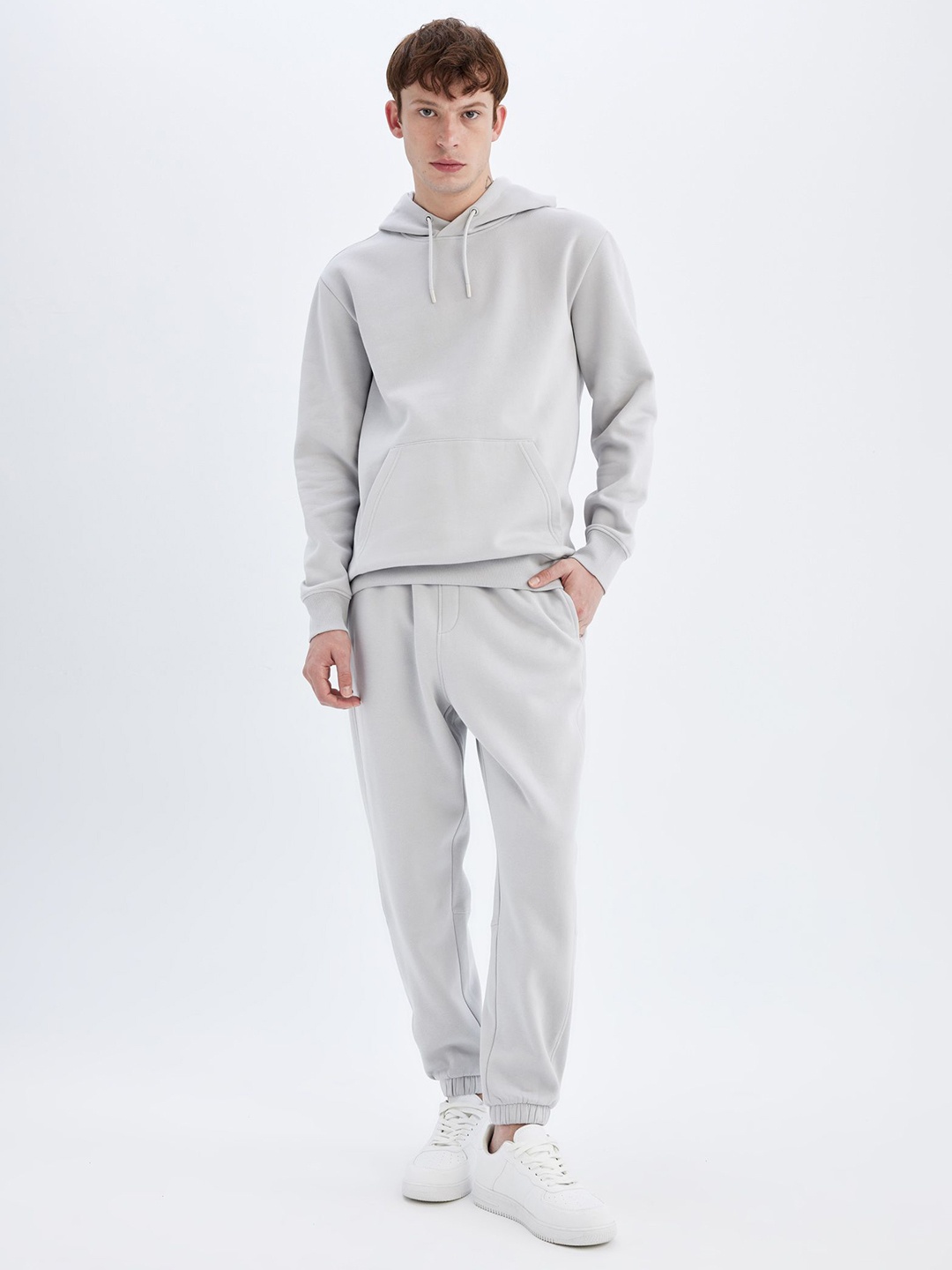 

DeFacto Men Mid-Rise Regular Fit Cotton Joggers Trousers, Grey