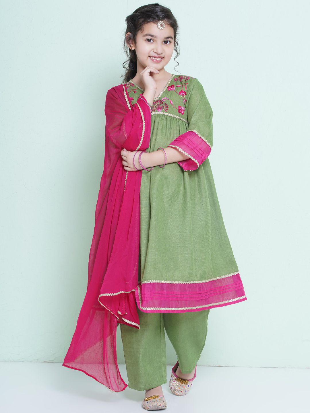 

Bitiya by Bhama Girls Floral Embroidered GottaPatti Anarkali Kurta with Trousers & Dupatta, Green