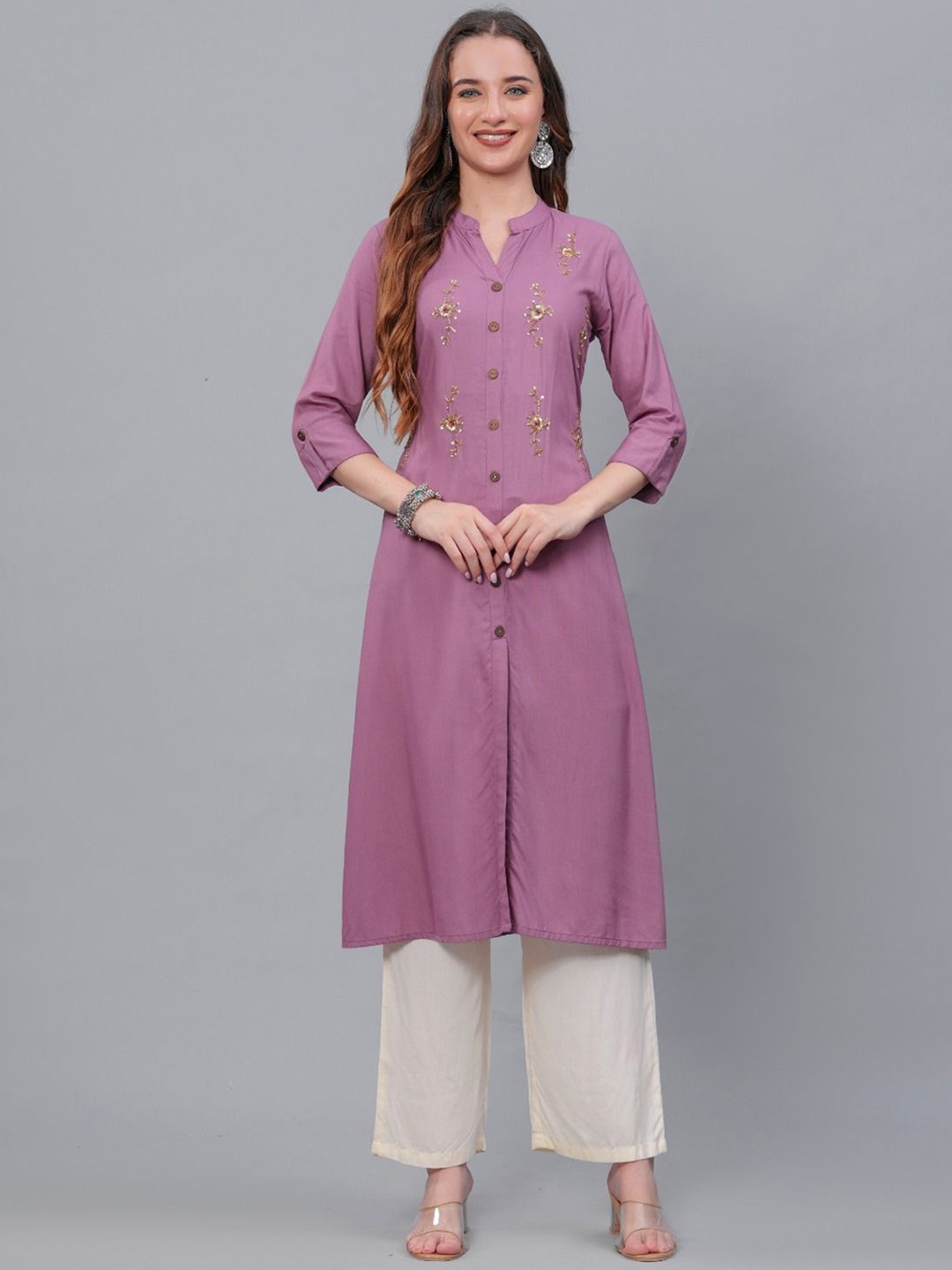 

MAUKA Women Embroidered Regular Kurta with Palazzos, Purple