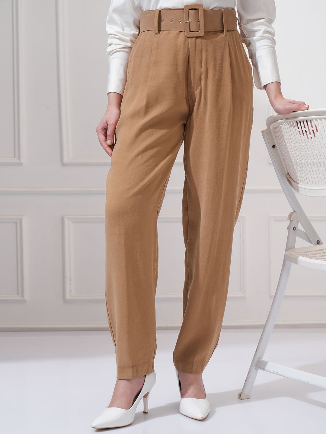 

CHIC BY TOKYO TALKIES Women Straight Fit Mid-Rise Regular Trouser, Taupe