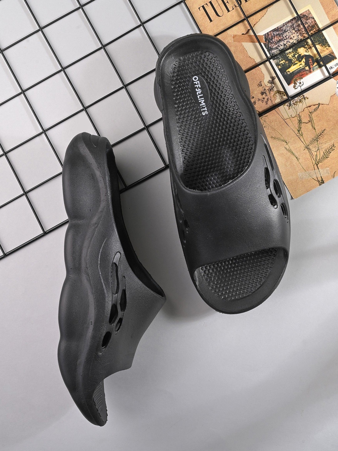 

OFF LIMITS Men Rubber Sliders, Black