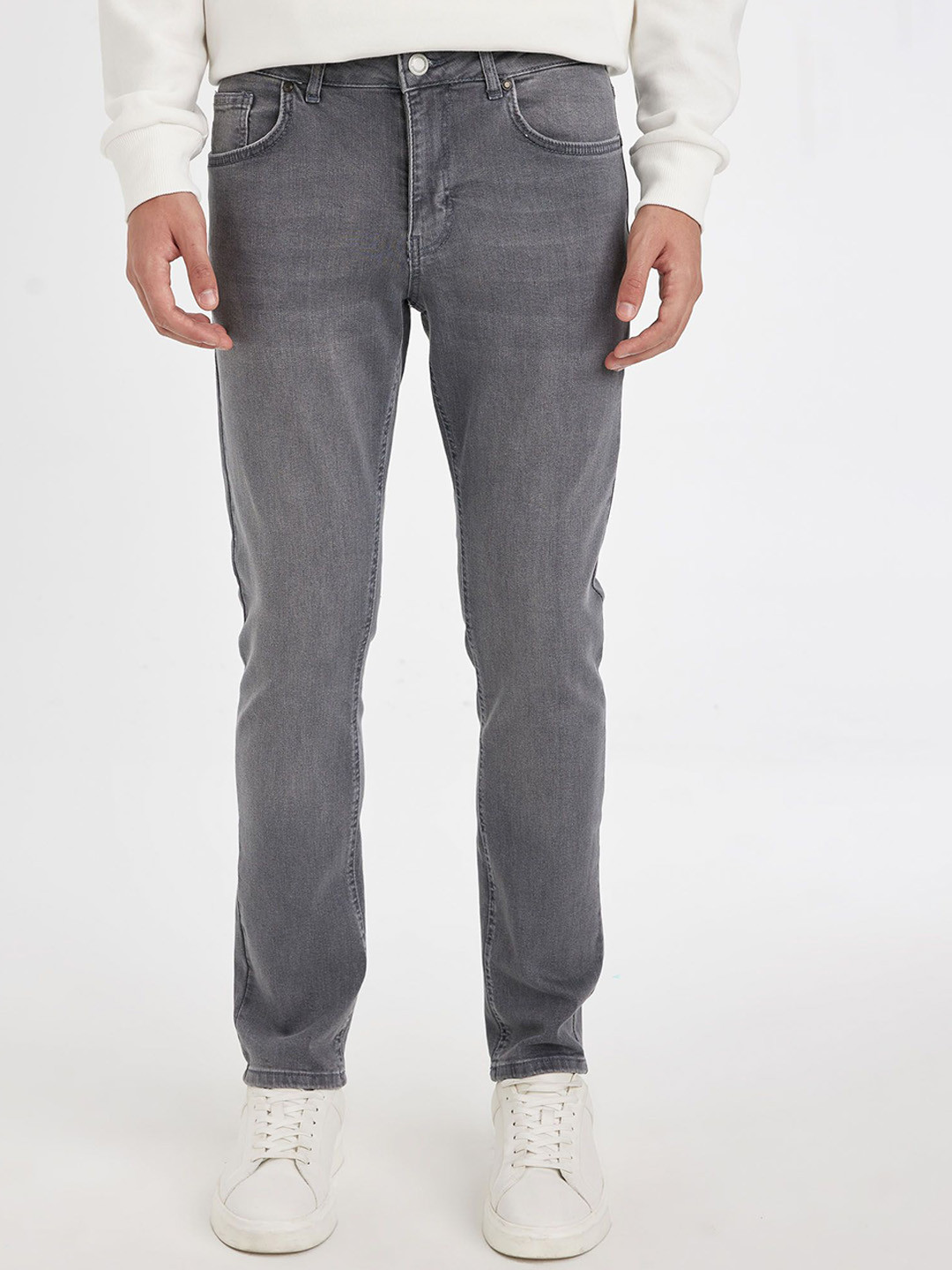

DeFacto Men Regular Fit Trousers, Black
