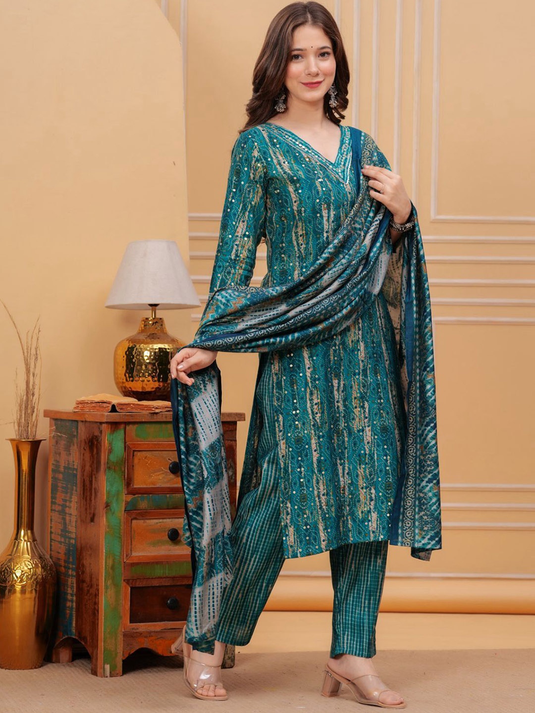 

FCV Ethnic Motifs Printed Mirror Work Kurta With Trousers & Dupatta, Green