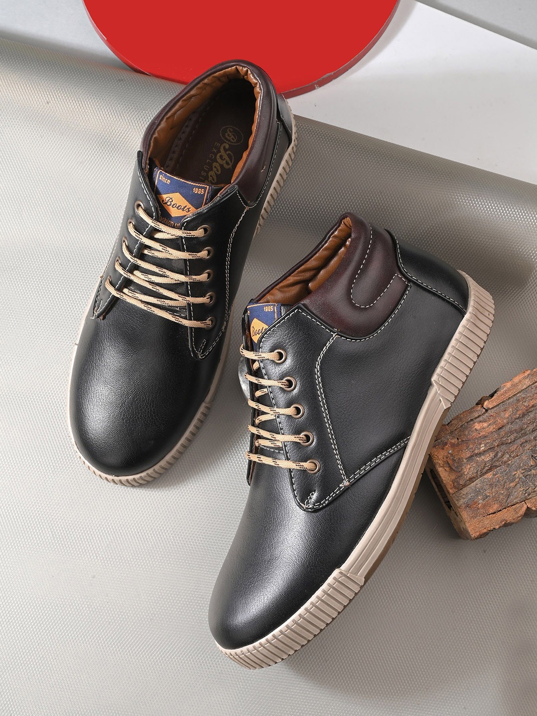 

Layasa Men Mid-Top Lace-Up Regular Boots, Black