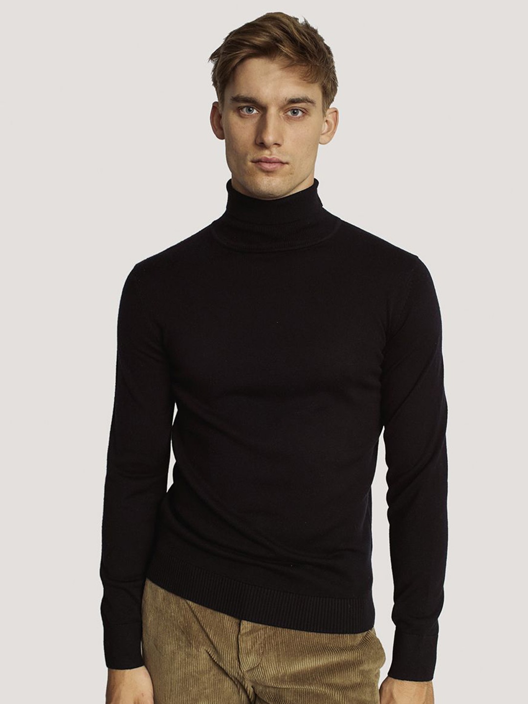 

Bruun & Stengade Men Turtle Neck Pullover, Black