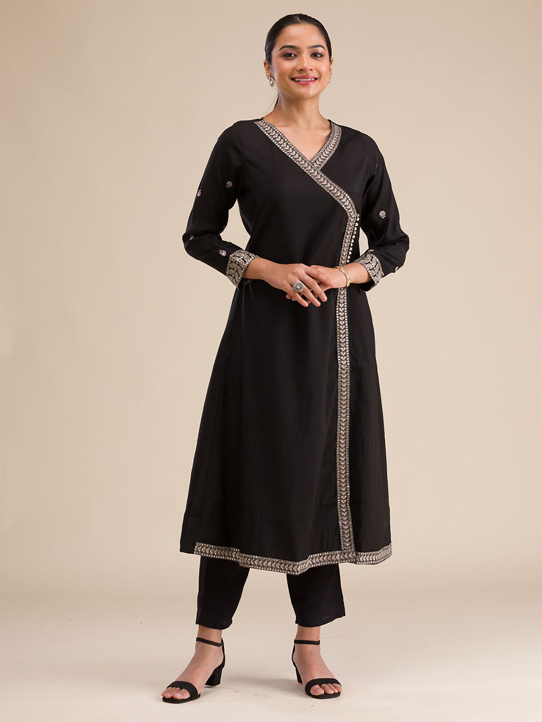 

Koskii Floral Embroidered Srquinned Angrakha Anarkali Kurta With Trousers & Dupatta, Black