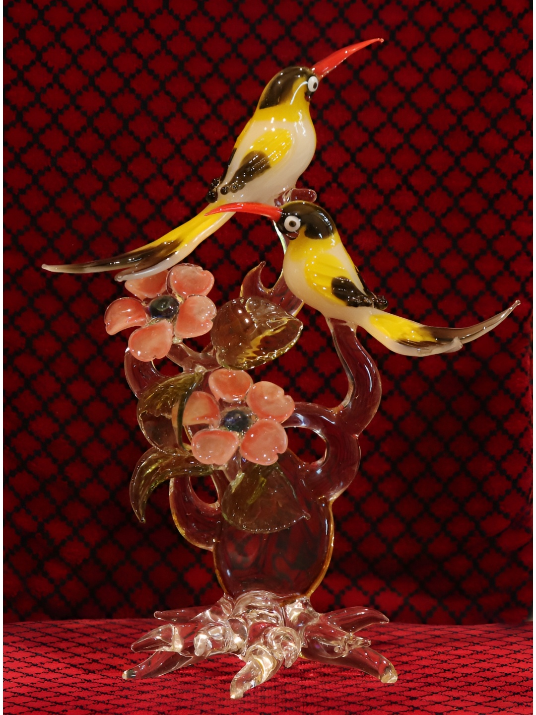 

NMII Black & Yellow Glass Birds Idol Showpiece