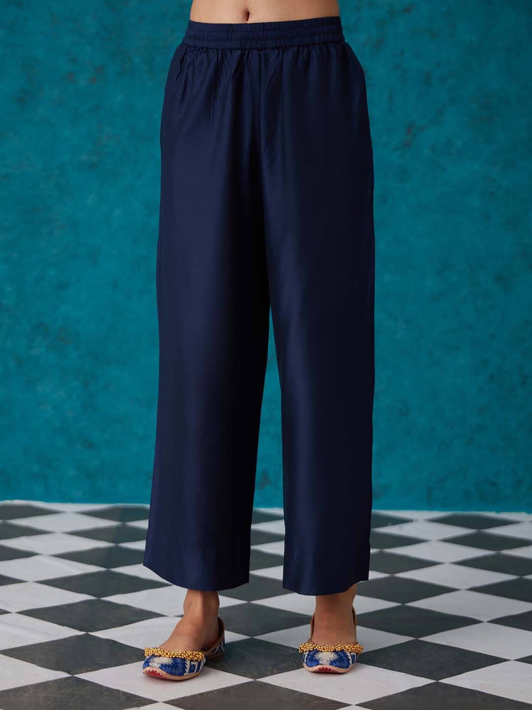 

Likha Women Mid Rise Trousers, Navy blue