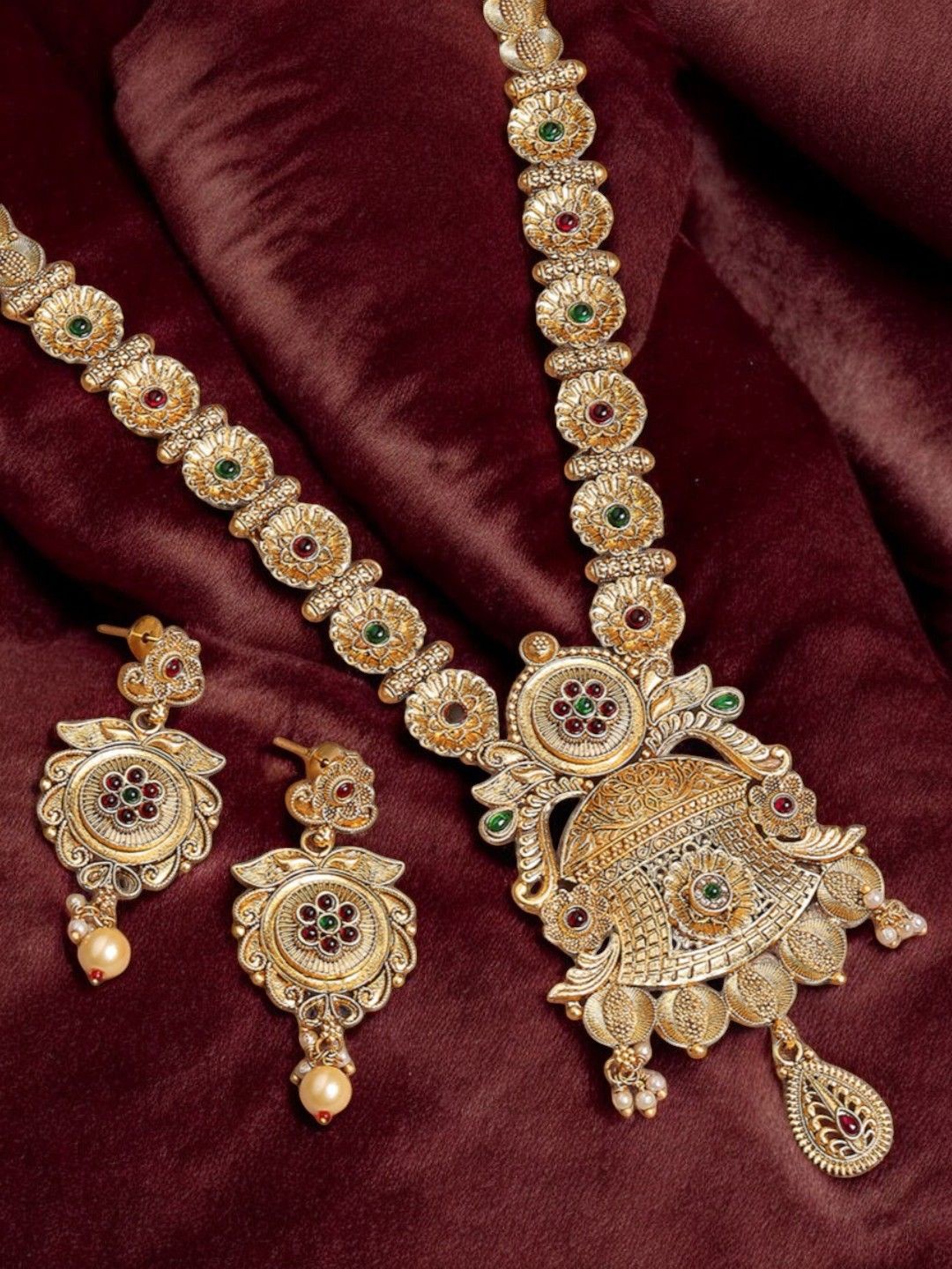 

OOMPH Stone Studded Long Jewellery Set, Gold