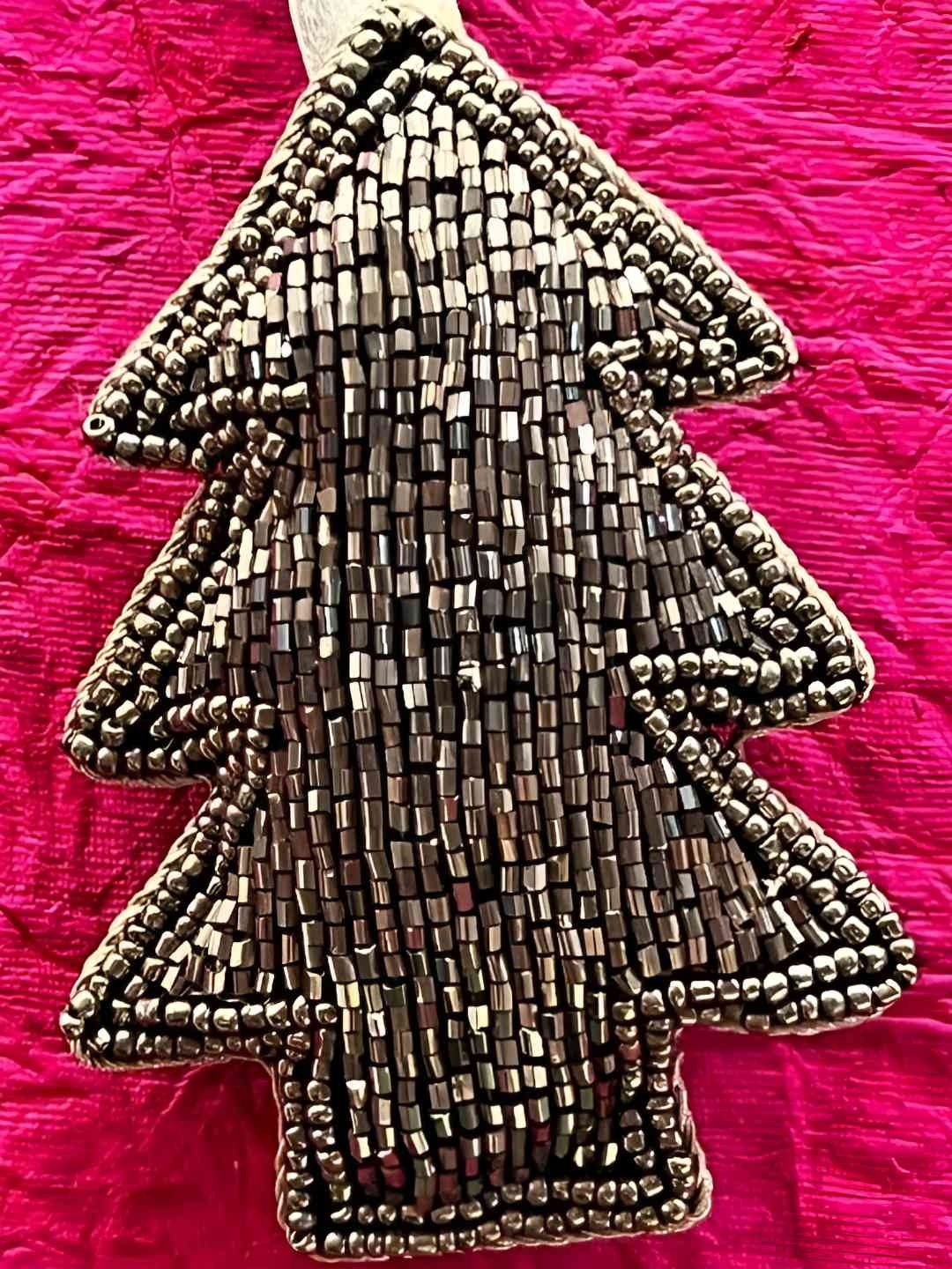 

Timaya's Decor Grey Cotton Christmas Tree Hanging Festive Decor