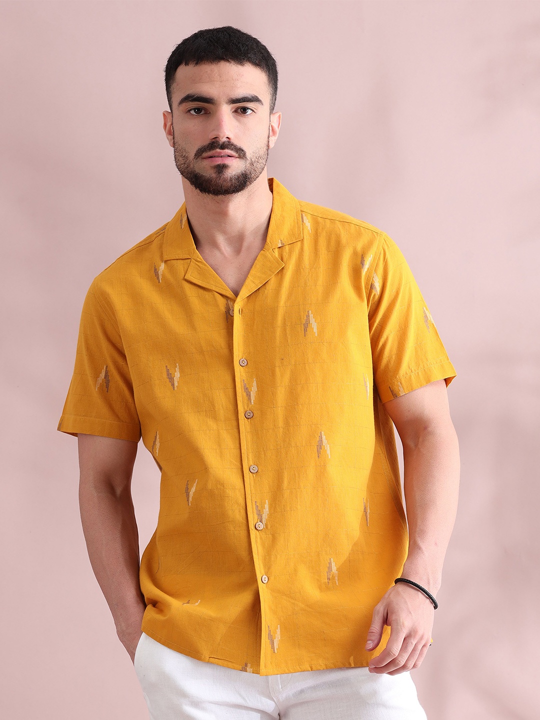 

FILORI Men Printed Pure Cotton Casual Shirt, Mustard