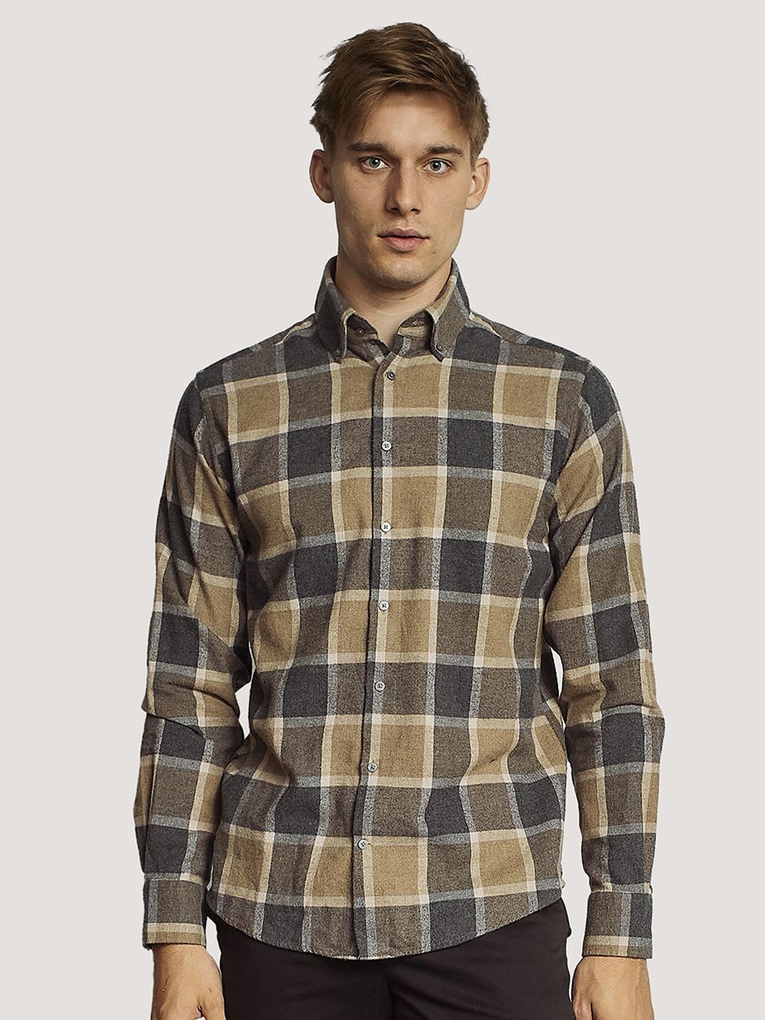 

Bruun & Stengade Men Button-Down Collar Checked Cotton Casual Shirt, Brown