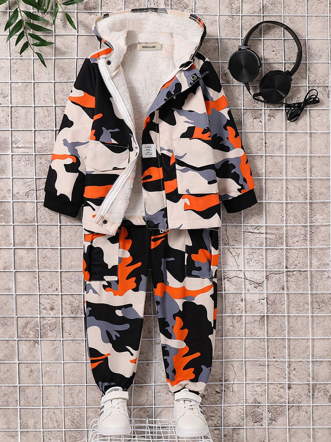 

INCLUD Boys Abstract Printed Hooded Long Sleeves Coat With Jogger, Orange