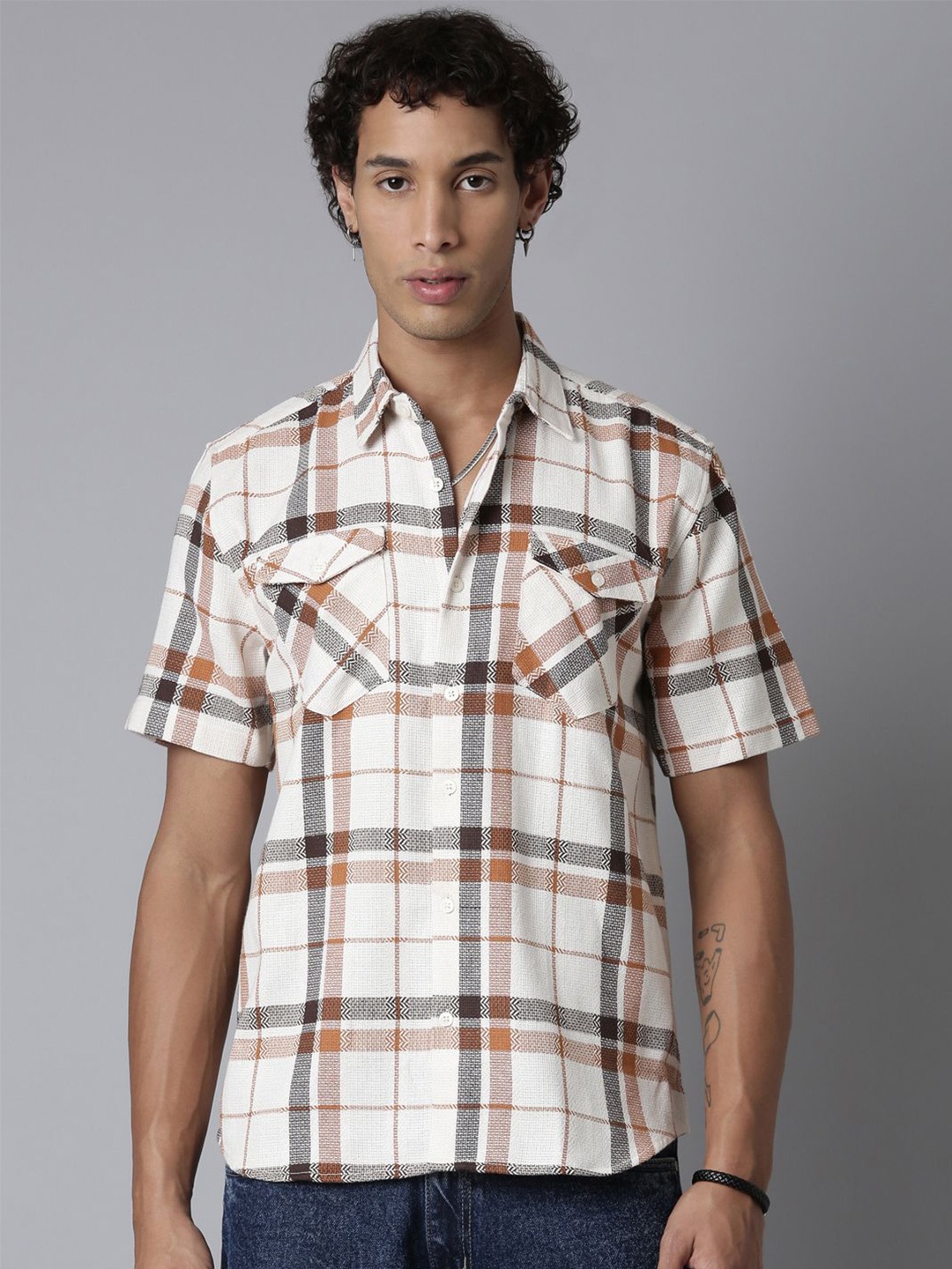 

ROLLER FASHIONS Men Spread Collar Checked Cotton Slim Fit Casual Shirt, Beige