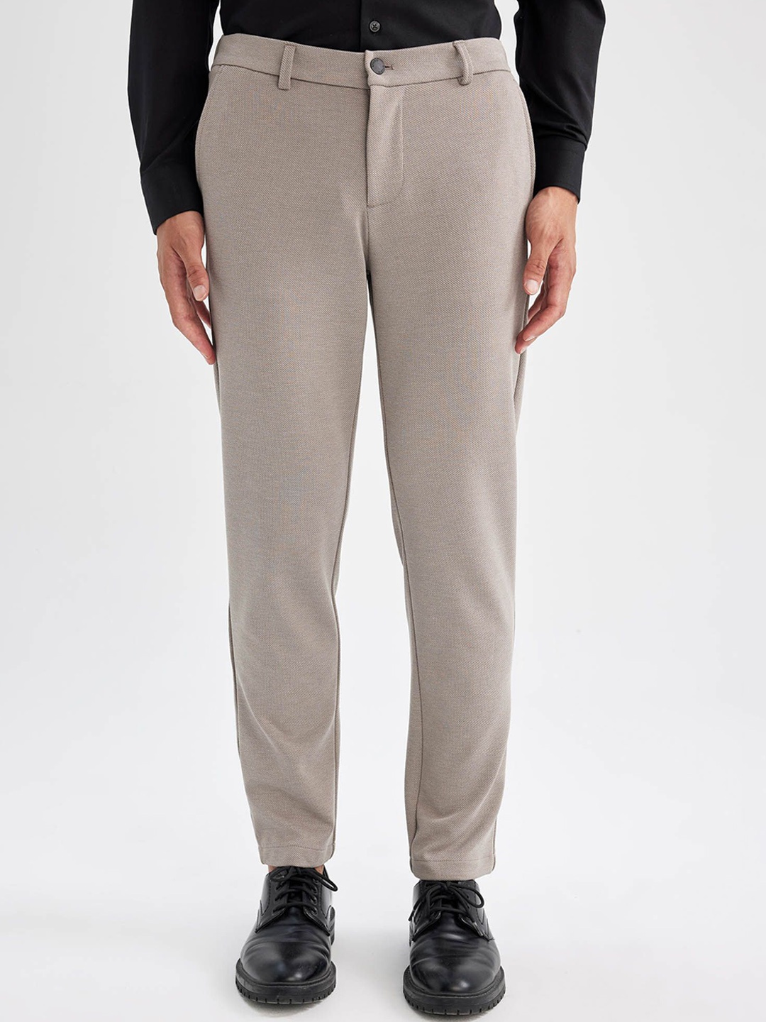 

DeFacto Men Trousers, Beige