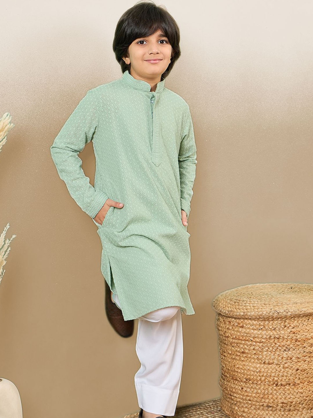 

YK Boys Cotton Embroidered Chikankari Kurta, Green