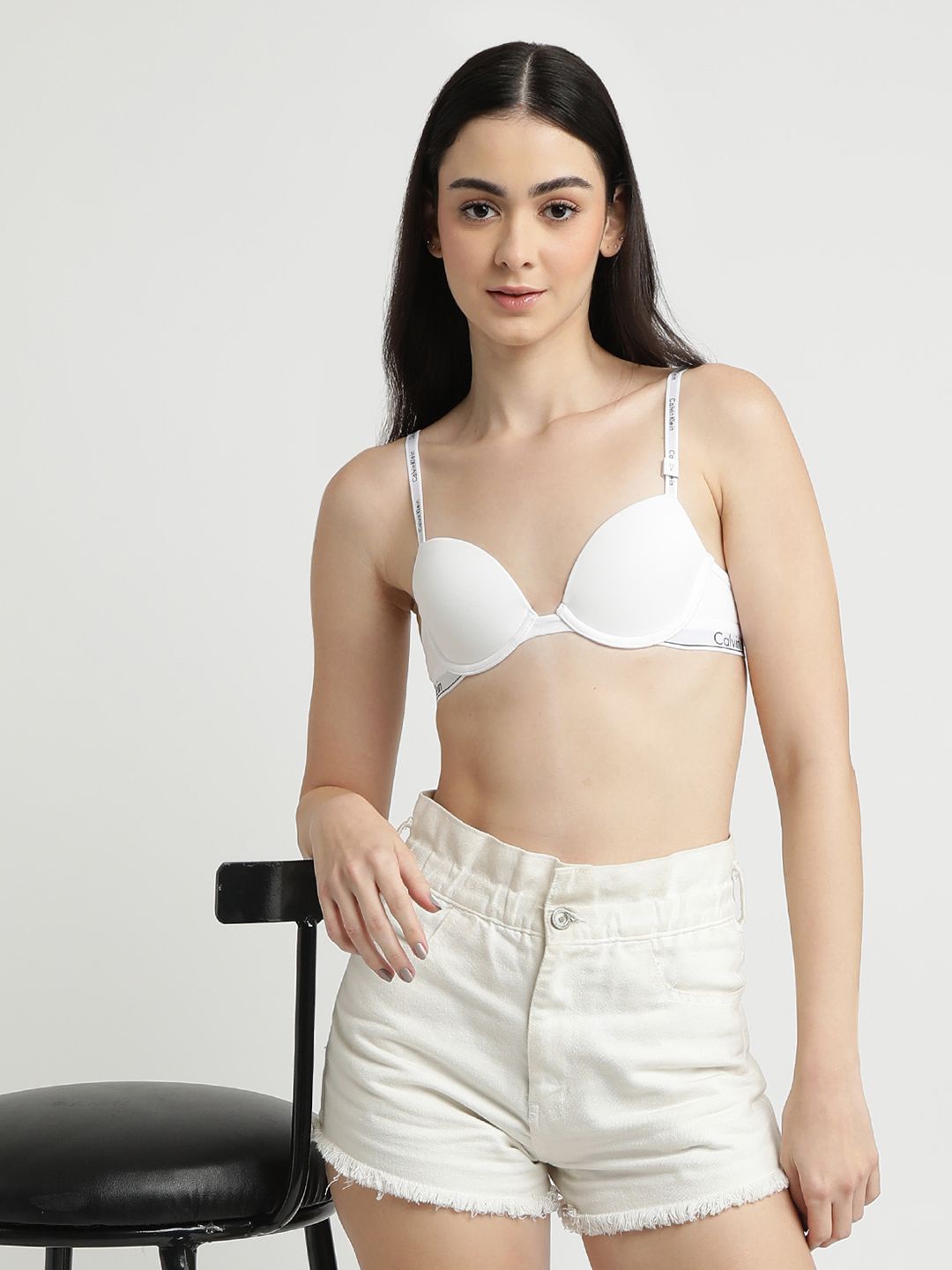 

Calvin Klein Underwear Underwired Medium Coverage Lightly Padded Bralette Bra, White