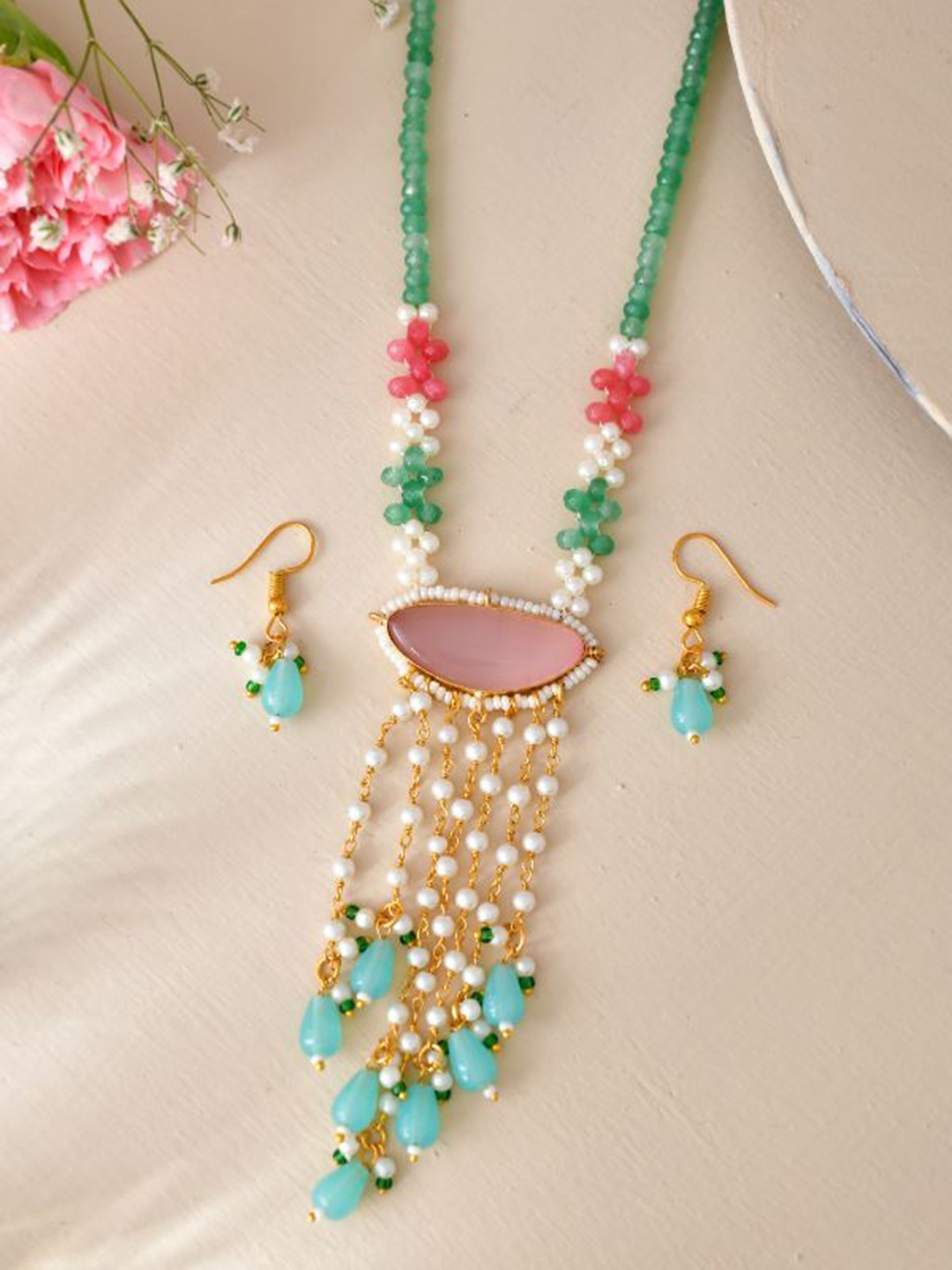

DASTOOR Gold-Plated Stone-Studded Necklace and Earrings