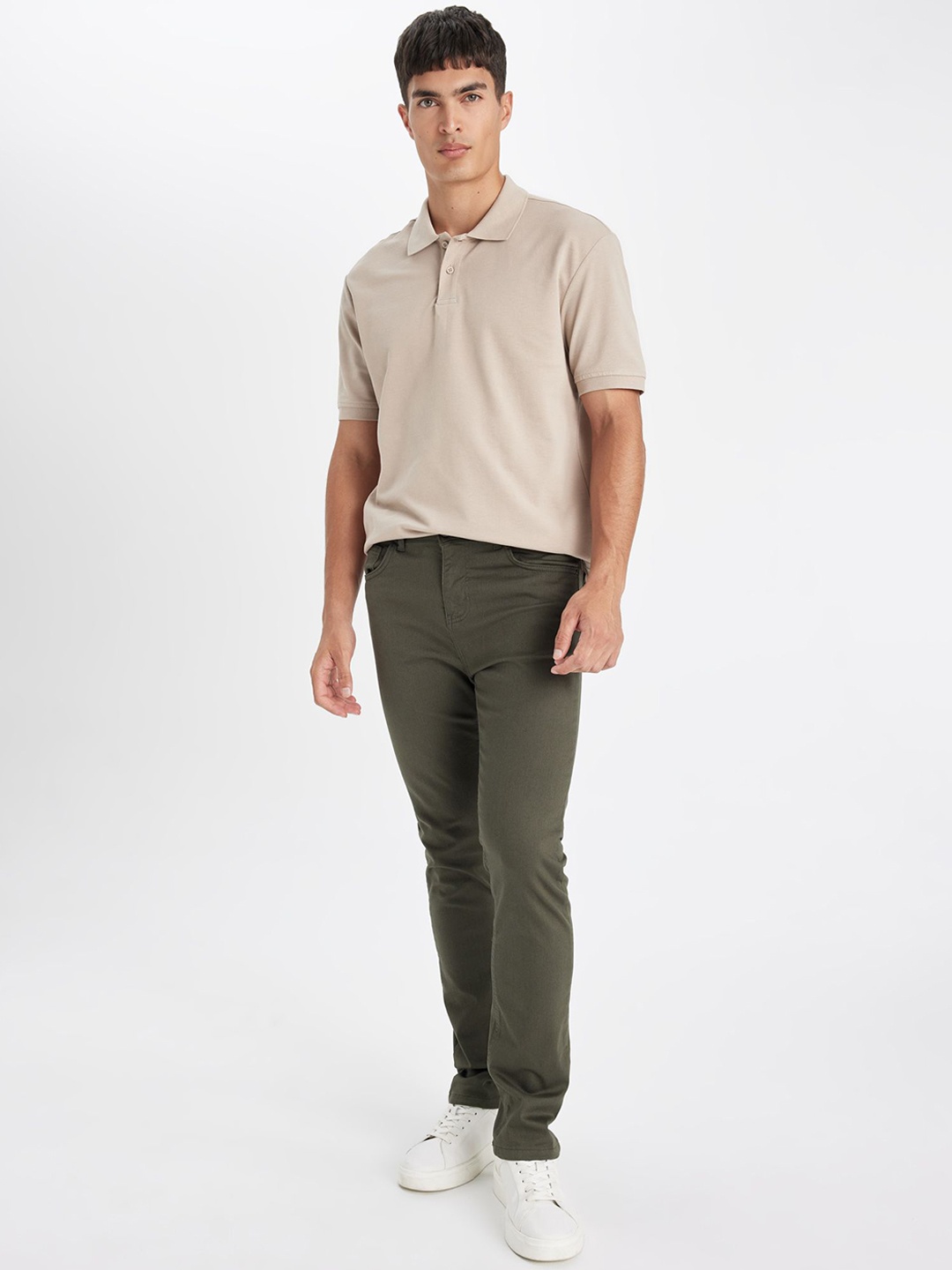 

DeFacto Men Trousers, Na