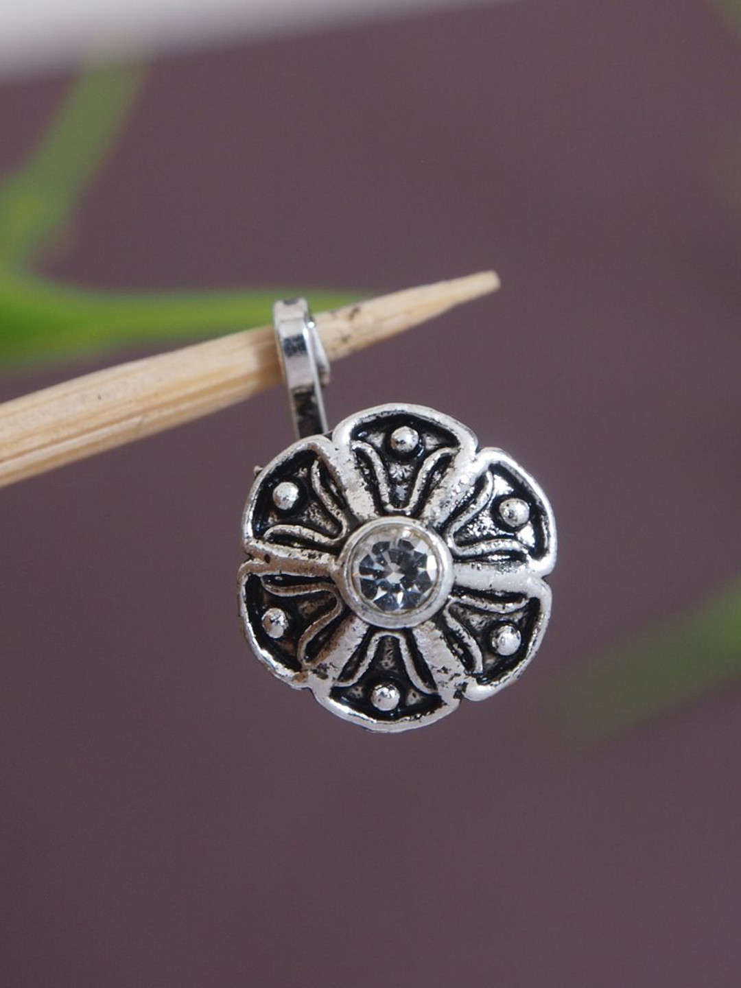 

I Jewels Silver-Plated Clip On Stud Nosepin