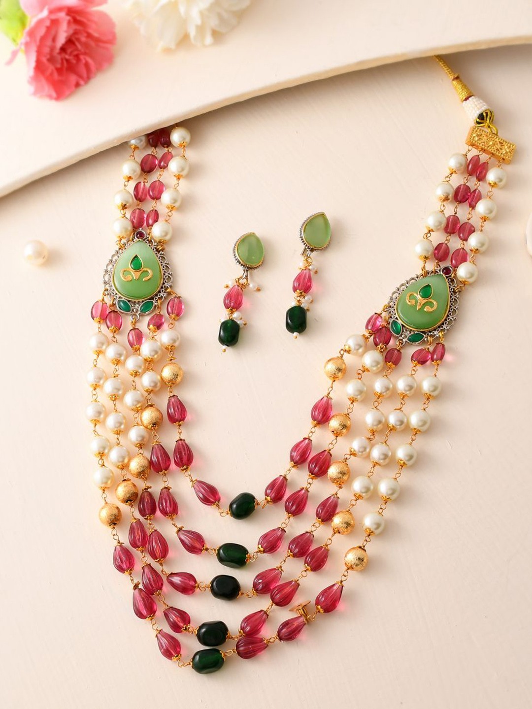 

DASTOOR Gold-Plated Stone-Studded & Beaded Jewellery Set