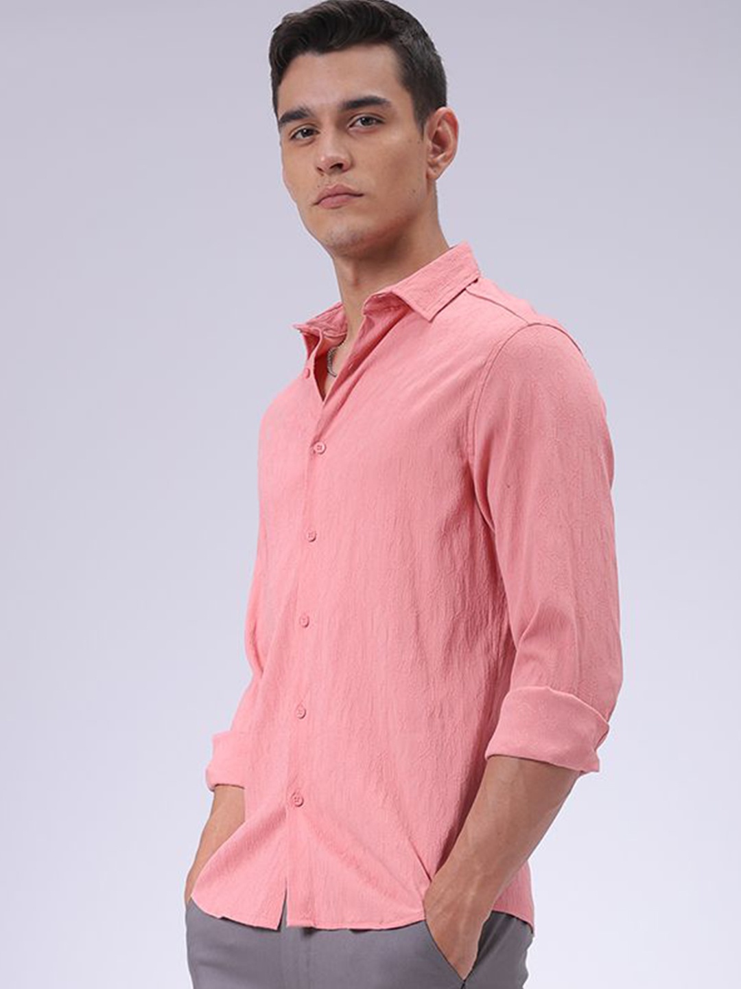 

The Indian Garage Co Men Slim Fit Textured Jacquard Resortwear Shirt, Pink